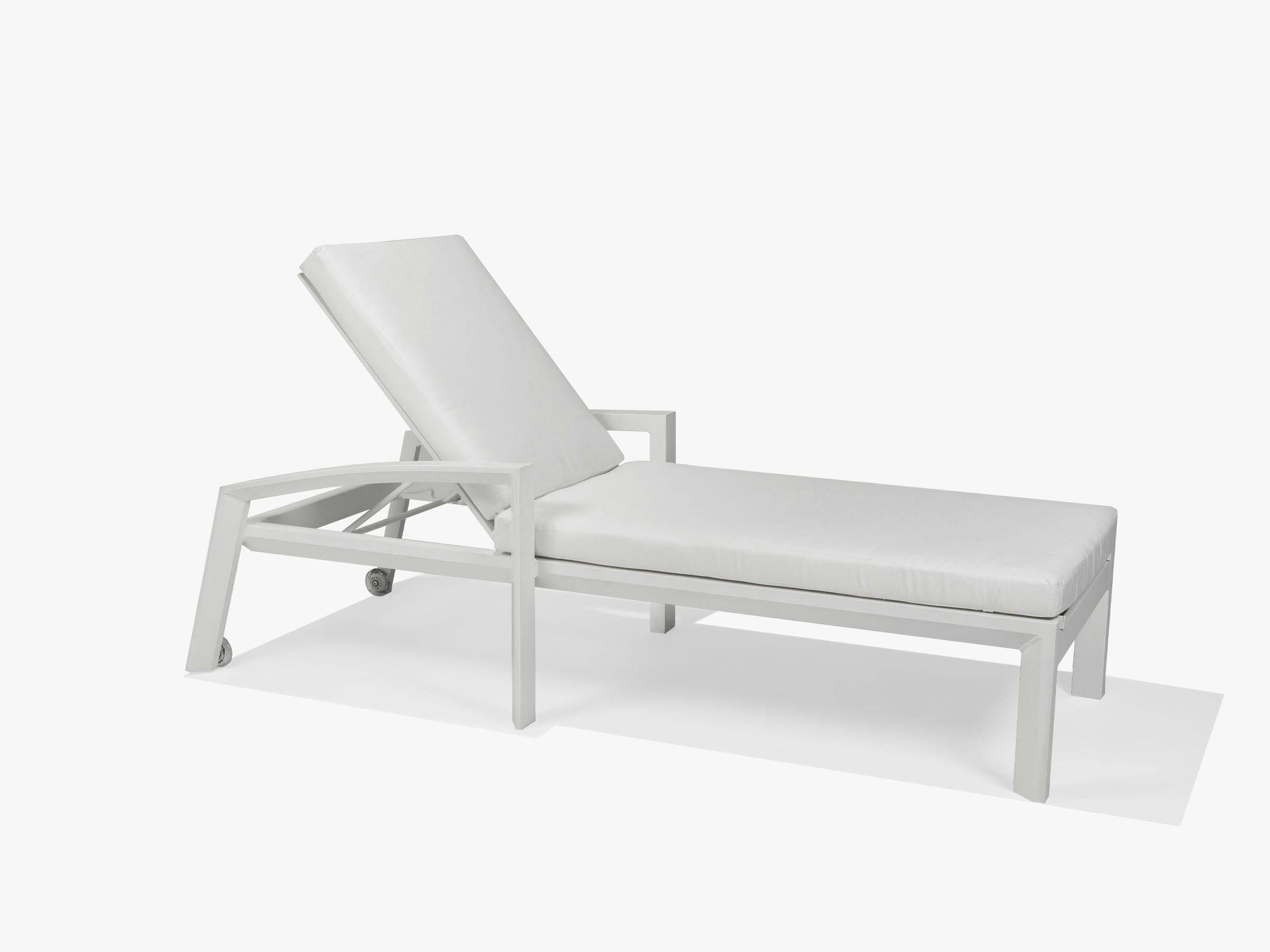 Structure Chaise Lounge with Wheels