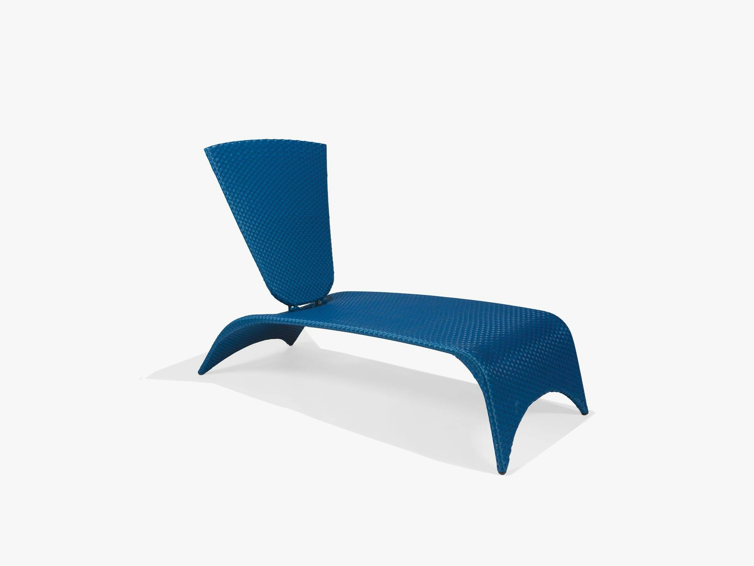 Zuma Nest Chaise Lounge with Folding Back - Sapphire